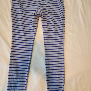 UnderArmour UA Women's  Fitted Leggibgs Striped